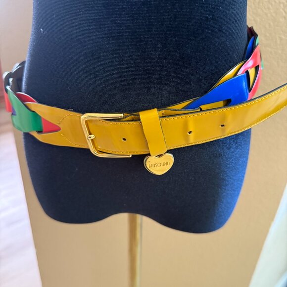 VINTAGE MOSCHINO LEATHER BELT SIZE XS/S main image 9